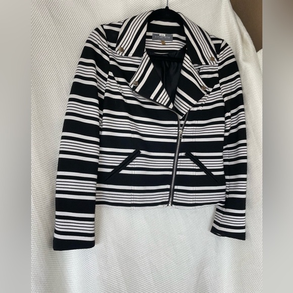 bagatelle Jackets & Blazers - Black and White stripe Bagatelle zip up motto style jacket Silver hardware Small